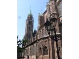 Nürnberg Lorenzkirche CCBYSA3.0-Remi Mathis-at-wikimediacommons
