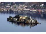 Isola Orta San Giulio CCBYSA3.0-Alessandro-Vecchi-at-wikimedia.commons
