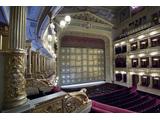 Prag, Nationaltheater (Innenraum) CC BY-SA 3.0 Jorge Royan@wikimedia.commons 
